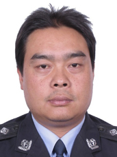 杨兴龙1.jpg
