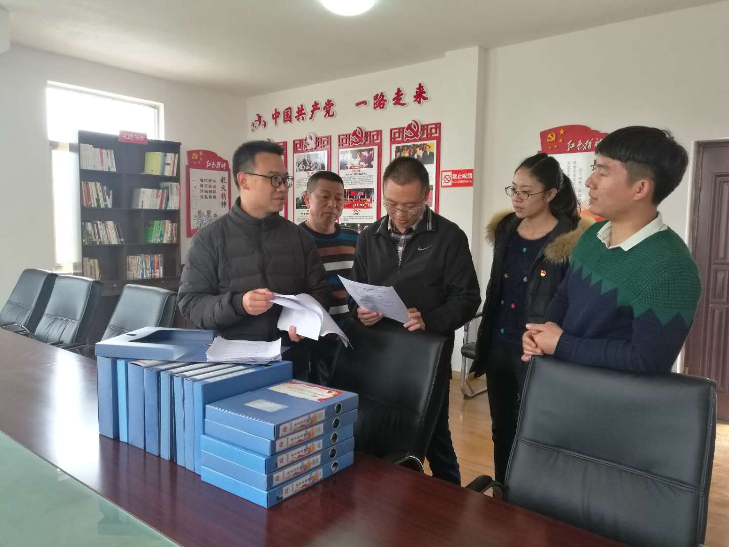 詹道斌到高大乡普丛村党总支调研党建工作.jpg