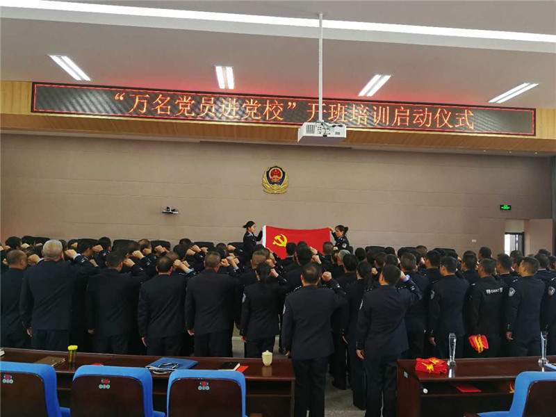 仪式_副本.jpg 仪式_副本.jpg