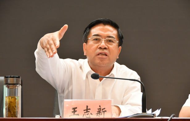首页 公开目录  爱国卫生"7个专项行动"县委副书记,县长马春明主持