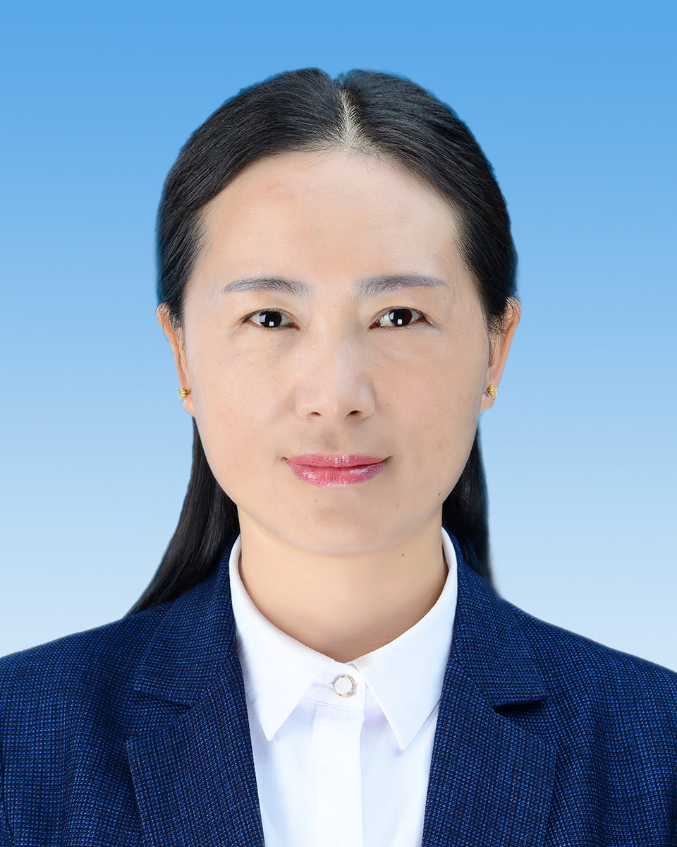 李艳梅.jpg 李艳梅.jpg